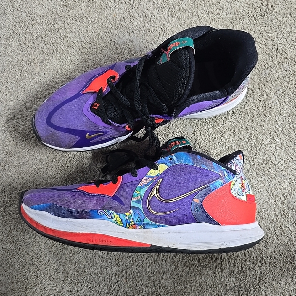 Nike Kyrie 5 Low Mens Sneaker Size 14 Action Grape/Crimson